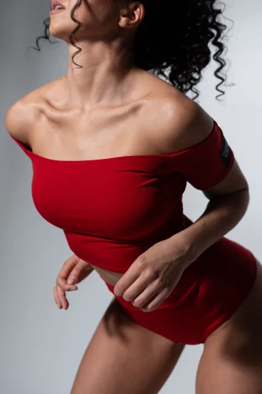 Top VENERA DEEP RED